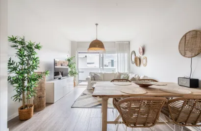 Apartamento de 2 dormitorios en Estepona, Spain No. 715