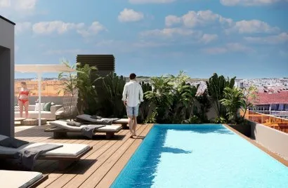 Apartamento de 2 dormitorios en Living Estepona Torrevieja, Spain No. 1116
