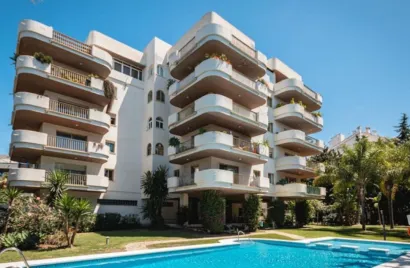 Apartamento de 2 dormitorios en Nueva Andalucía, Spain No. 833