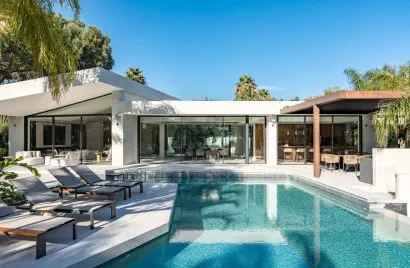 Villa de 5 dormitorios en Marbella, Spain No. 781