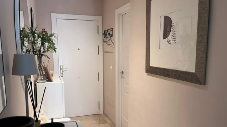 Apartamento de 2 dormitorios en Mijas Costa, Spain No. 1035 № 8