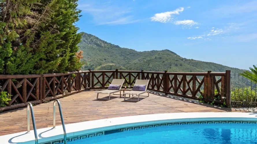 Villa de 5 dormitorios en Benahavís, Spain No. 790 № 3