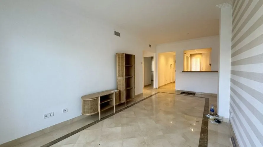 Apartamento de 2 dormitorios en Mijas, Spain No. 629 № 16