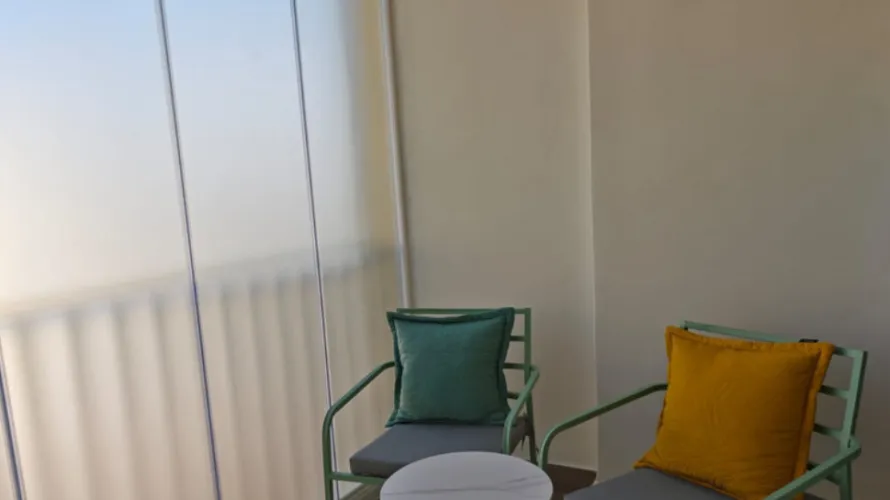 Apartamento de 3 dormitorios en Cortes (San Pedro De Alcantara), Spain No. 1090 № 9
