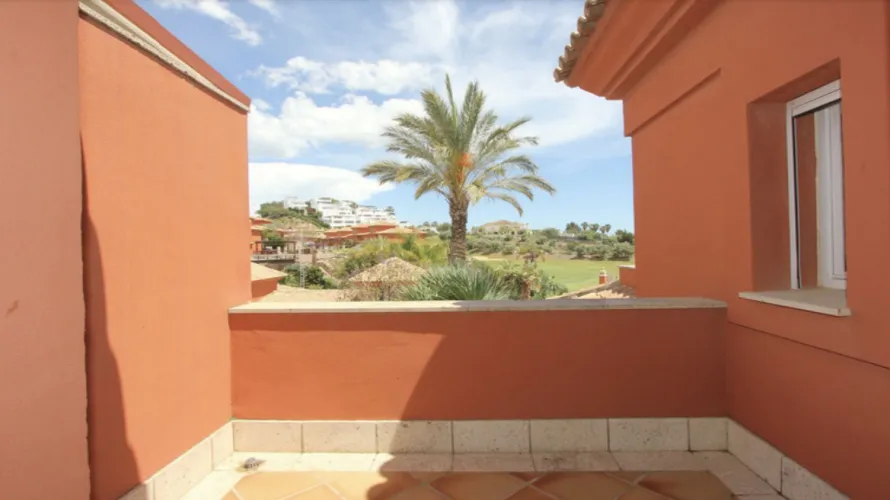 Villa de 6 dormitorios en Marbella, Spain No. 537 № 10