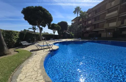 Apartamento de 2 dormitorios en Marbella, Spain No. 973