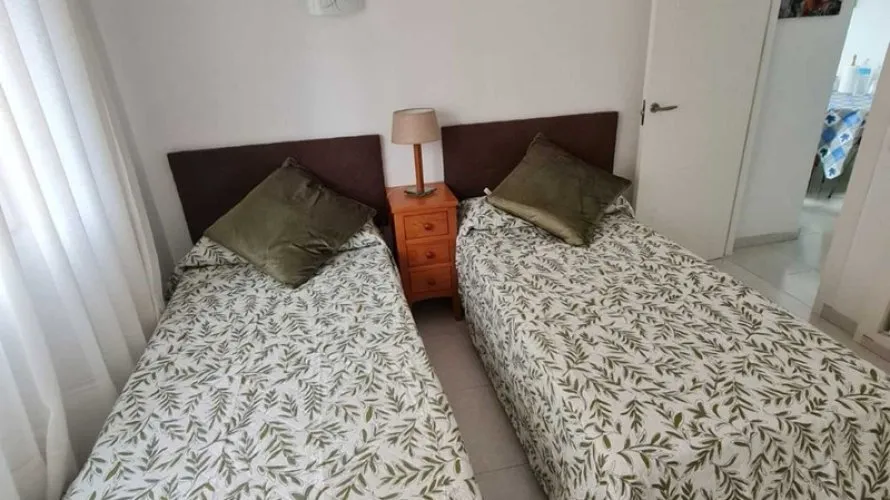 Apartamento de 2 dormitorios en Fuengirola, Spain No. 628 № 4