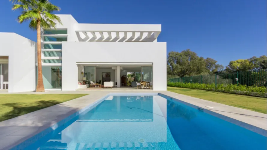 Villa de 4 dormitorios en Cortes (San Pedro De Alcantara), Spain No. 1024 № 22