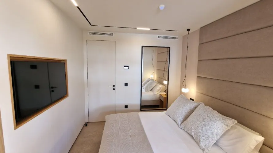 Apartamento de 2 dormitorios en Marbella, Spain No. 692 № 8