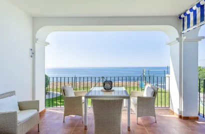 Apartamento de 2 dormitorios en Mijas Costa, Spain No. 651