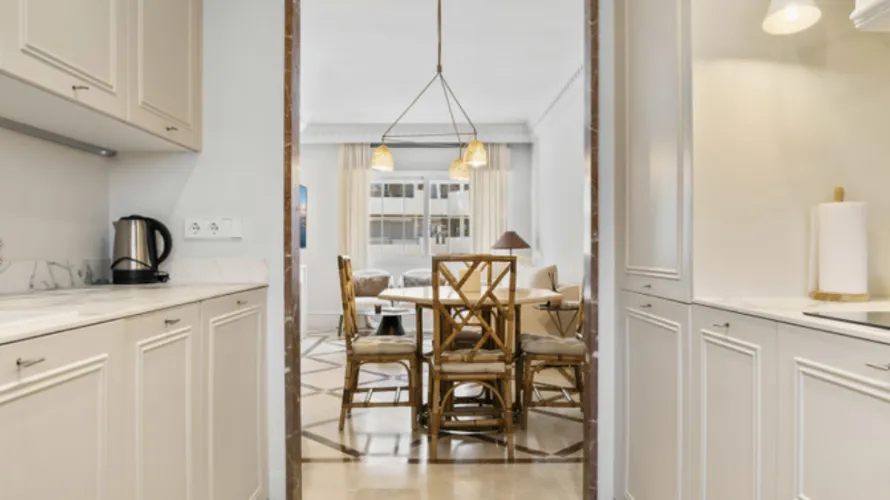 Apartamento de 1 dormitorio en Nueva Andalucía, Spain No. 1083 № 4