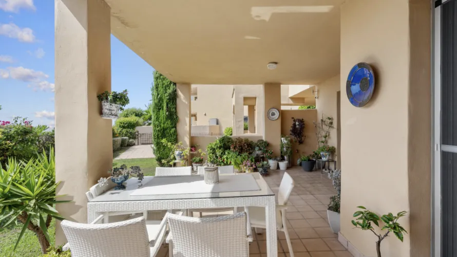 Apartamento de 2 dormitorios en Estepona, Spain No. 1052 № 13