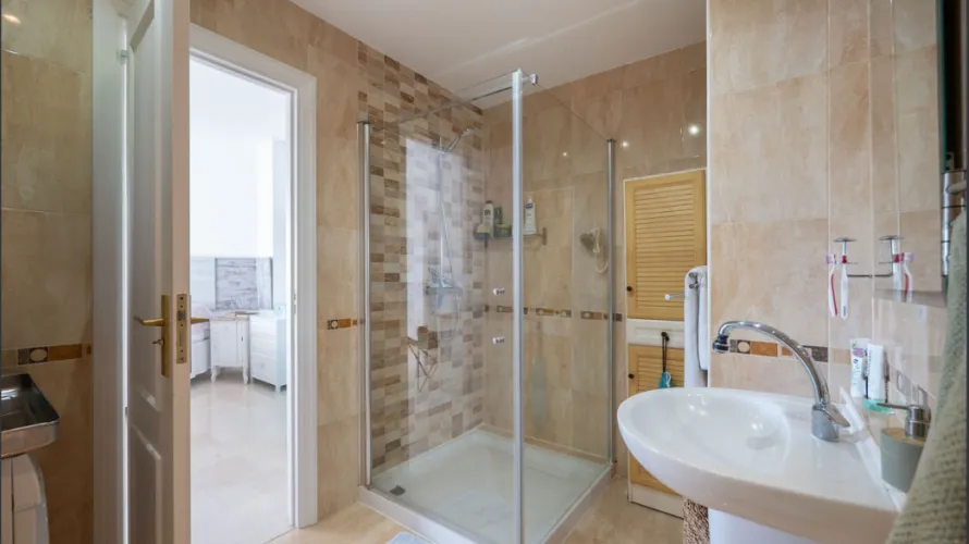 Apartamento de 1 dormitorio en Estepona, Spain No. 1003 № 12