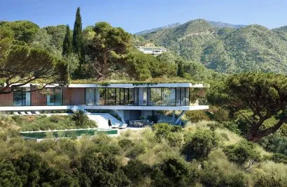 Villa de 5 dormitorios en Benahavís, Spain No. 298