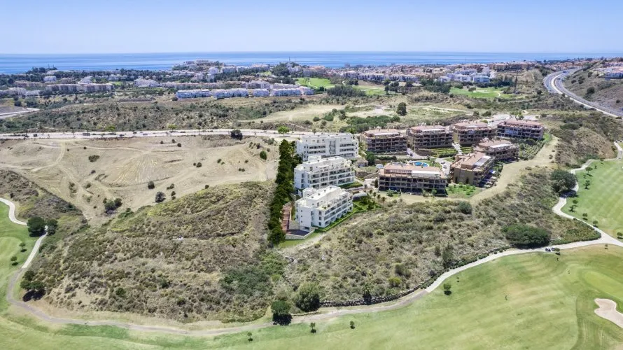 Apartamento de 2 dormitorios en Mijas Costa, Spain No. 236 № 1