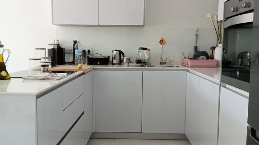 Apartamento de 2 dormitorios en Estepona, Spain No. 864