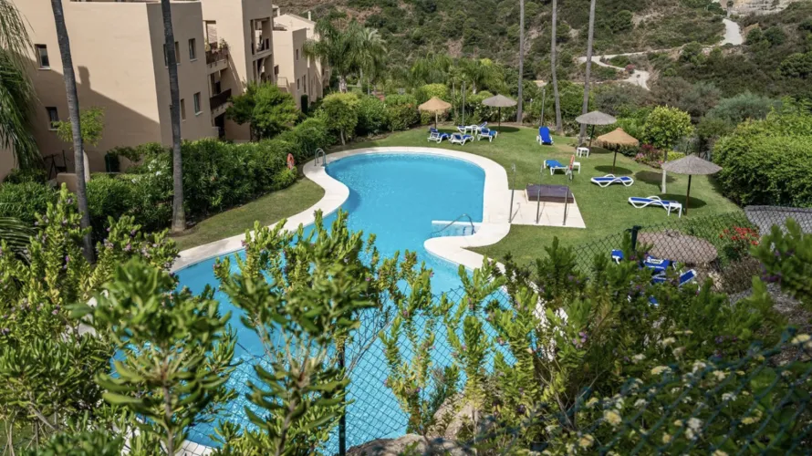 Apartamento de 2 dormitorios en Estepona, Spain No. 1052 № 6