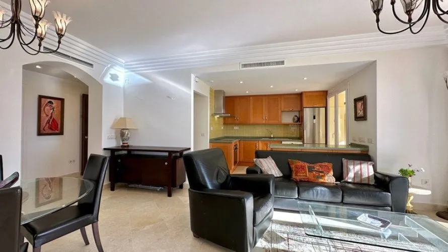 Apartamento de 2 dormitorios en Casares, Spain No. 381