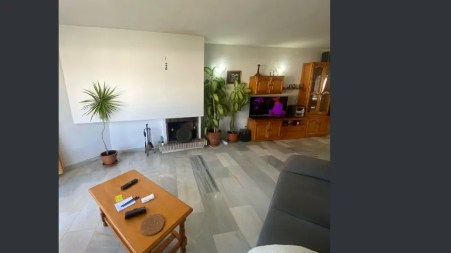 Apartamento de 2 dormitorios en Mijas Costa, Spain No. 1011 № 4