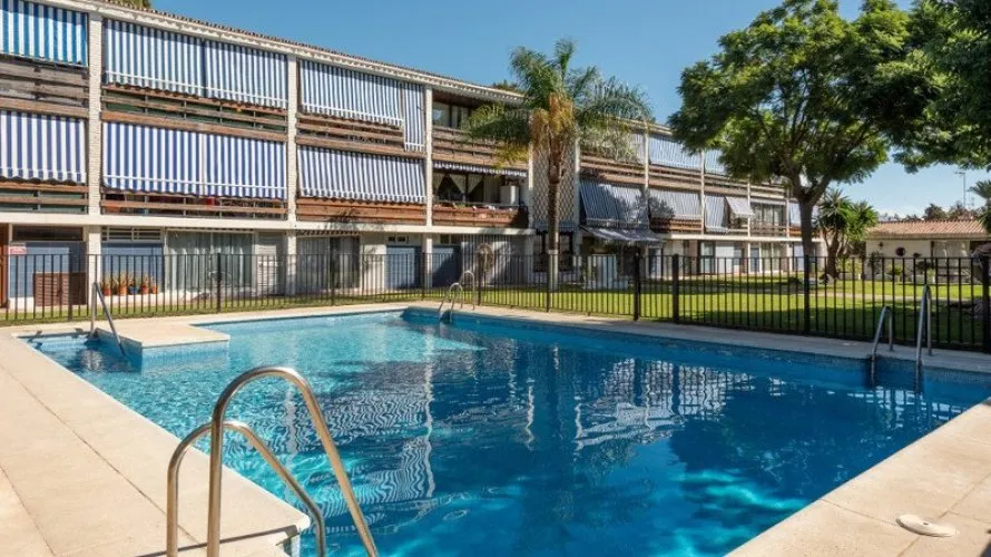 Apartamento de 2 dormitorios en Cortes (San Pedro De Alcantara), Spain No. 466 № 9
