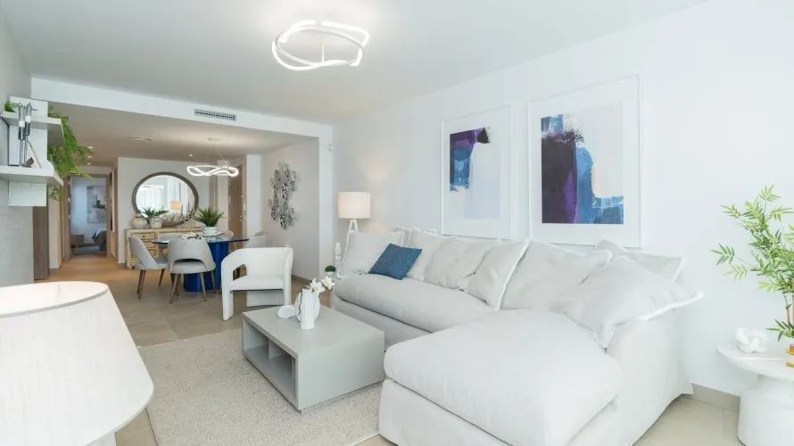 Apartamento de 2 dormitorios en Estepona, Spain No. 348 № 12