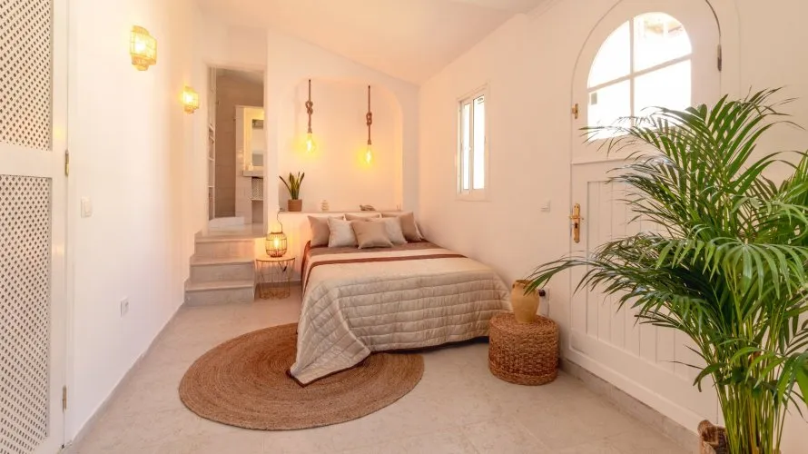 Villa de 5 dormitorios en Estepona, Spain No. 294 № 1