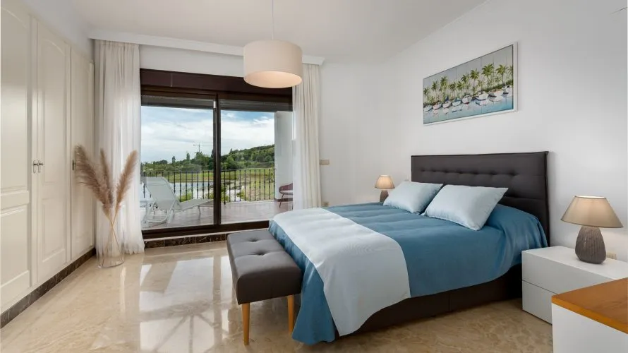 Villa de 4 dormitorios en Estepona, Spain No. 187 № 15