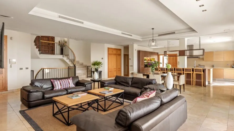 Villa de 5 dormitorios en Benahavís, Spain No. 790 № 7