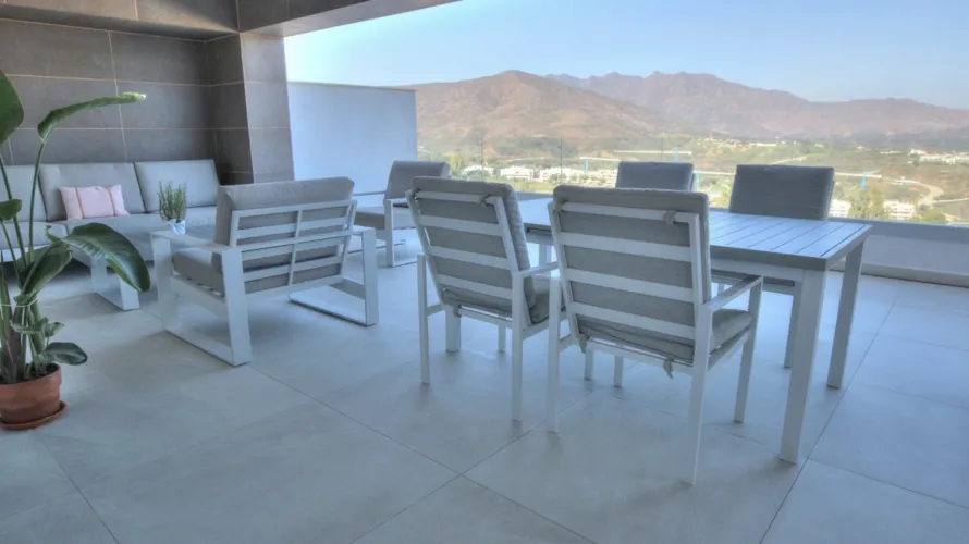 Apartamento de 2 dormitorios en Mijas Costa, Spain No. 673 № 1