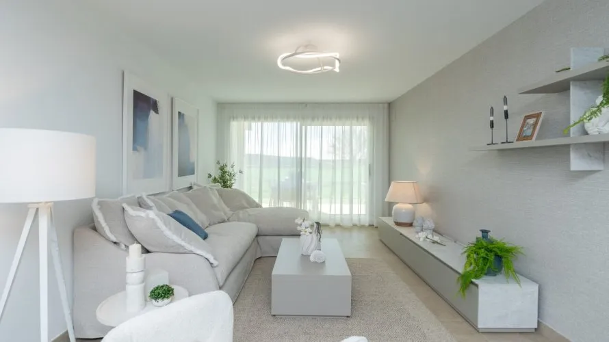 Apartamento de 2 dormitorios en Estepona, Spain No. 553 № 6