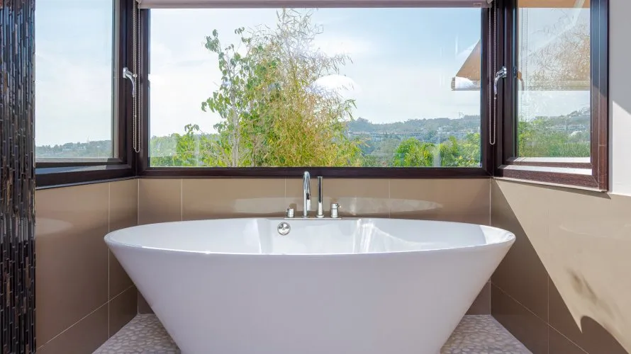 Villa de 5 dormitorios en Marbella, Spain No. 390 № 10
