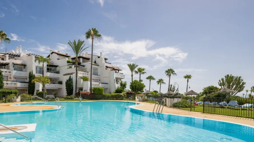 Apartamento de 3 dormitorios en Estepona, Spain No. 665 № 11