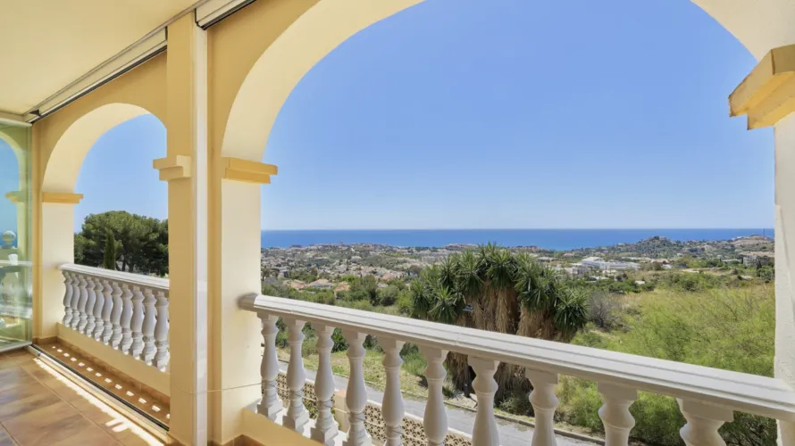 Сasa de 4 dormitorios en Benalmádena, Spain No. 1088 № 19