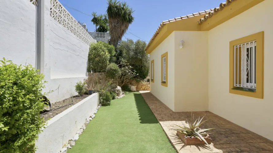Сasa de 4 dormitorios en Benalmádena, Spain No. 1088 № 20