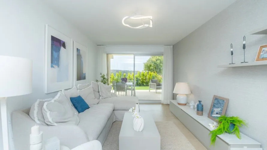 Apartamento de 2 dormitorios en Estepona, Spain No. 348 № 13