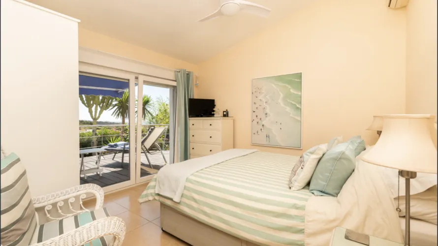 Villa de 3 dormitorios en Estepona, Spain No. 610 № 8