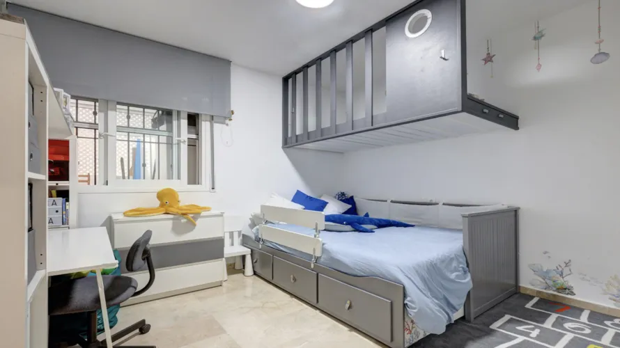 Apartamento de 2 dormitorios en Casares, Spain No. 671 № 13