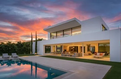 Villa de 5 dormitorios en Marbella, Spain No. 222