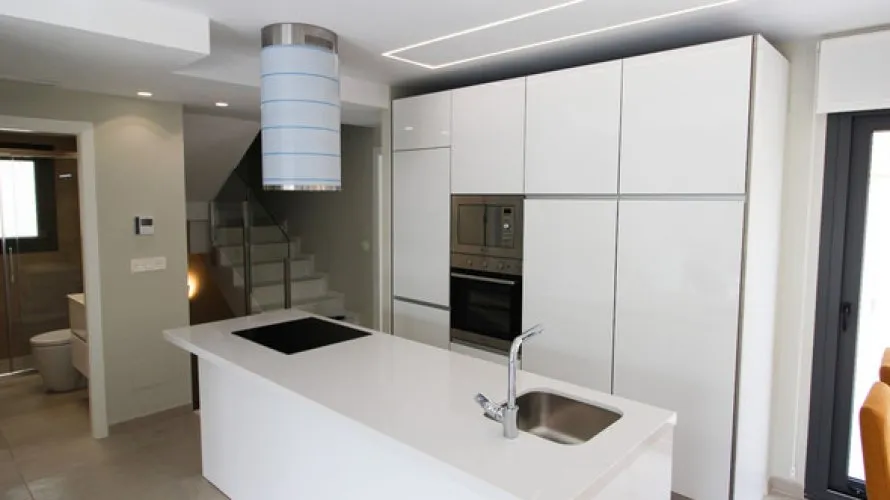 Villa de 4 dormitorios en Benidorm, Spain No. 50 № 8