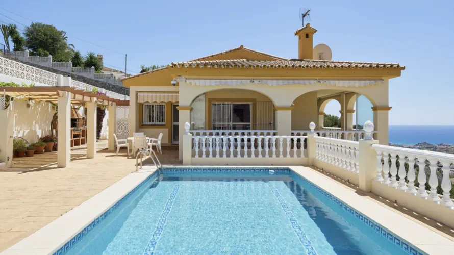 Сasa de 4 dormitorios en Benalmádena, Spain No. 1088 № 2