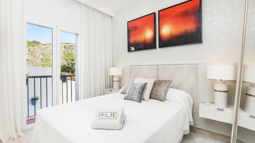 Apartamento de 3 dormitorios en Benahavís, Spain No. 483 № 6