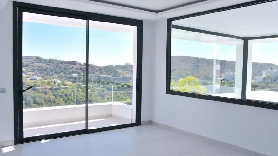 Villa de 5 dormitorios en Benahavís, Spain No. 400 № 20
