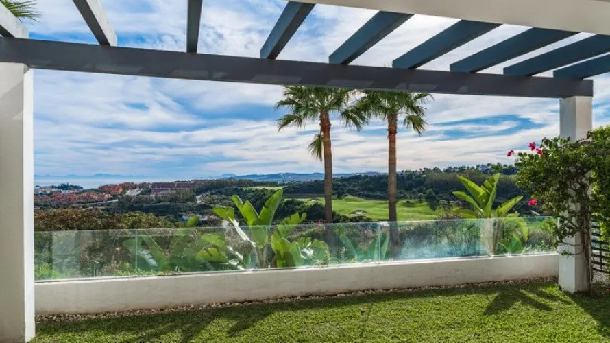 Apartamento de 2 dormitorios en Casares, Spain No. 556 № 8