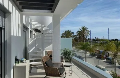 Apartamento de 2 dormitorios en Estepona, Spain No. 617