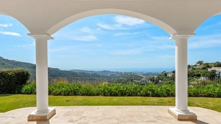 Villa de 5 dormitorios en Benahavís, Spain No. 790 № 12