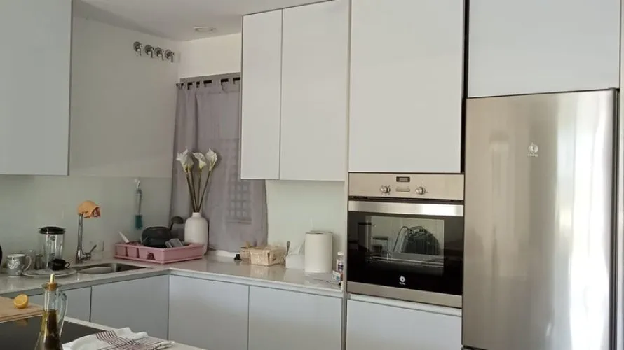 Apartamento de 2 dormitorios en Estepona, Spain No. 864 № 2