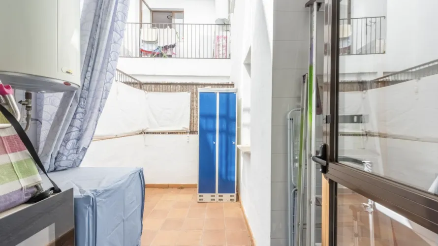 Apartamento de 2 dormitorios en Estepona, Spain No. 639 № 1