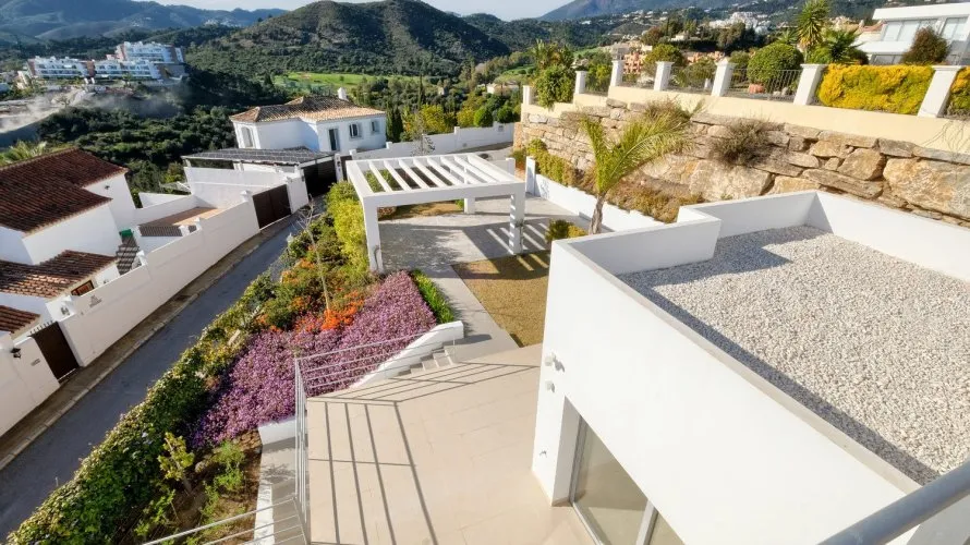 Villa de 4 dormitorios en Benahavís, Spain No. 389 № 14