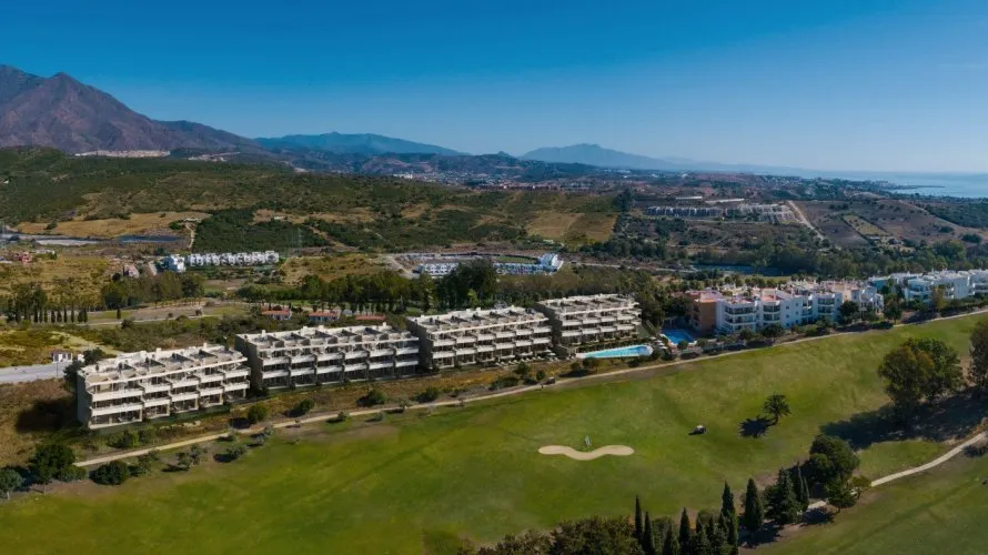 Apartamento de 2 dormitorios en Estepona, Spain No. 348 № 22