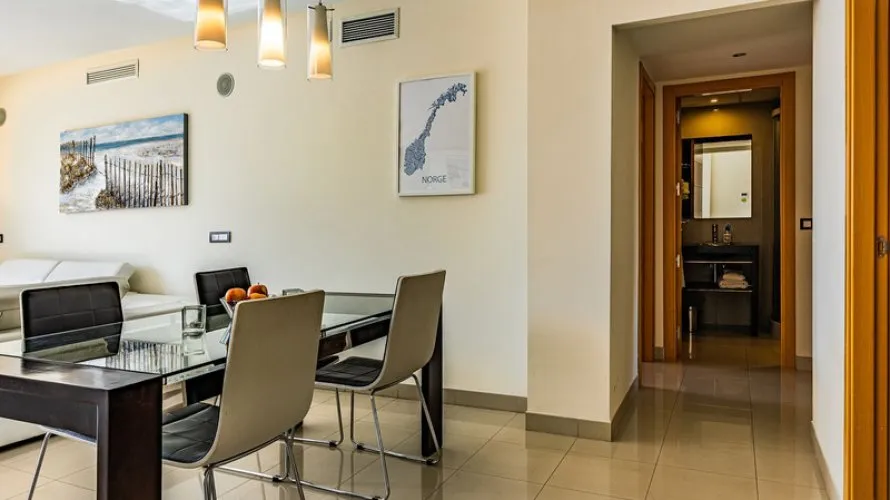 Apartamento de 2 dormitorios en Estepona, Spain No. 587 № 11